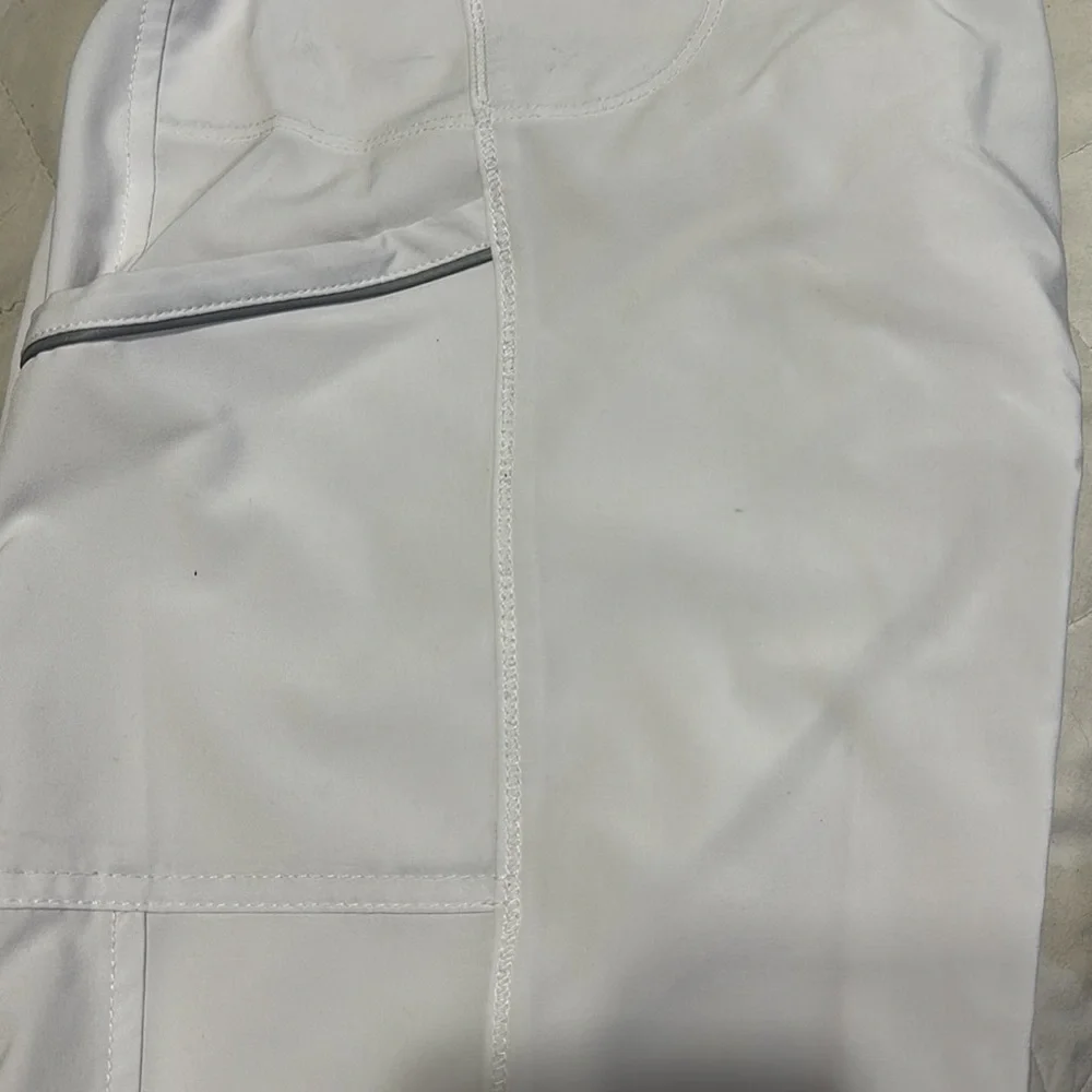 Inifinity Scrub - Picture 3 of 4